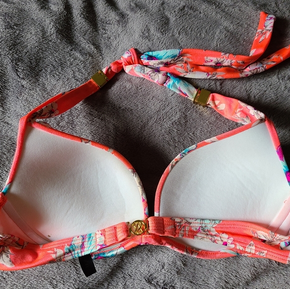 Victoria Secret Push-Up Bikini Top - Picture 2 of 3